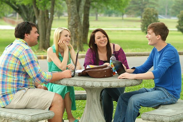 conseils-bases-seduction-cercle-social